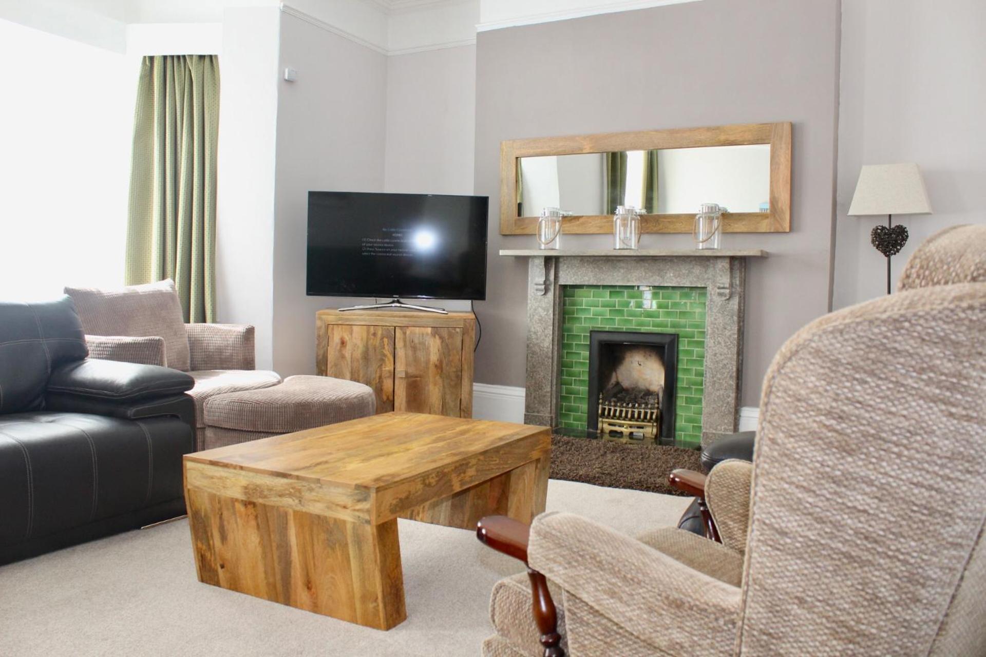 Tidesreach Filey, Sleeps 13, Close To Beach Eksteriør bilde
