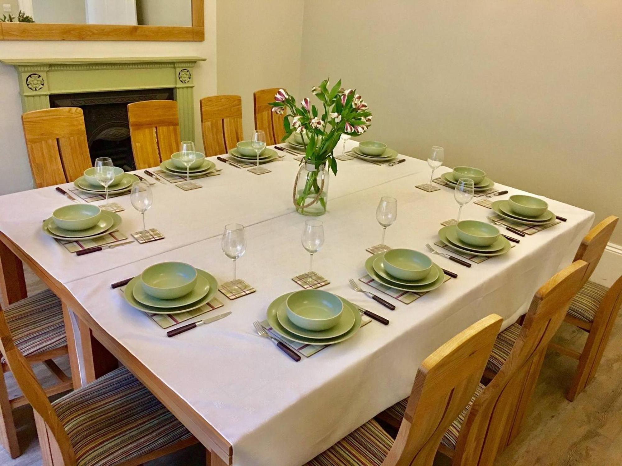 Tidesreach Filey, Sleeps 13, Close To Beach Eksteriør bilde